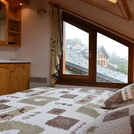 2 Pieces Mezzanine, 6 Pers, Centre Meribel, Proche Pistes Et Commerces - Fr-1-180-364 Apartment *